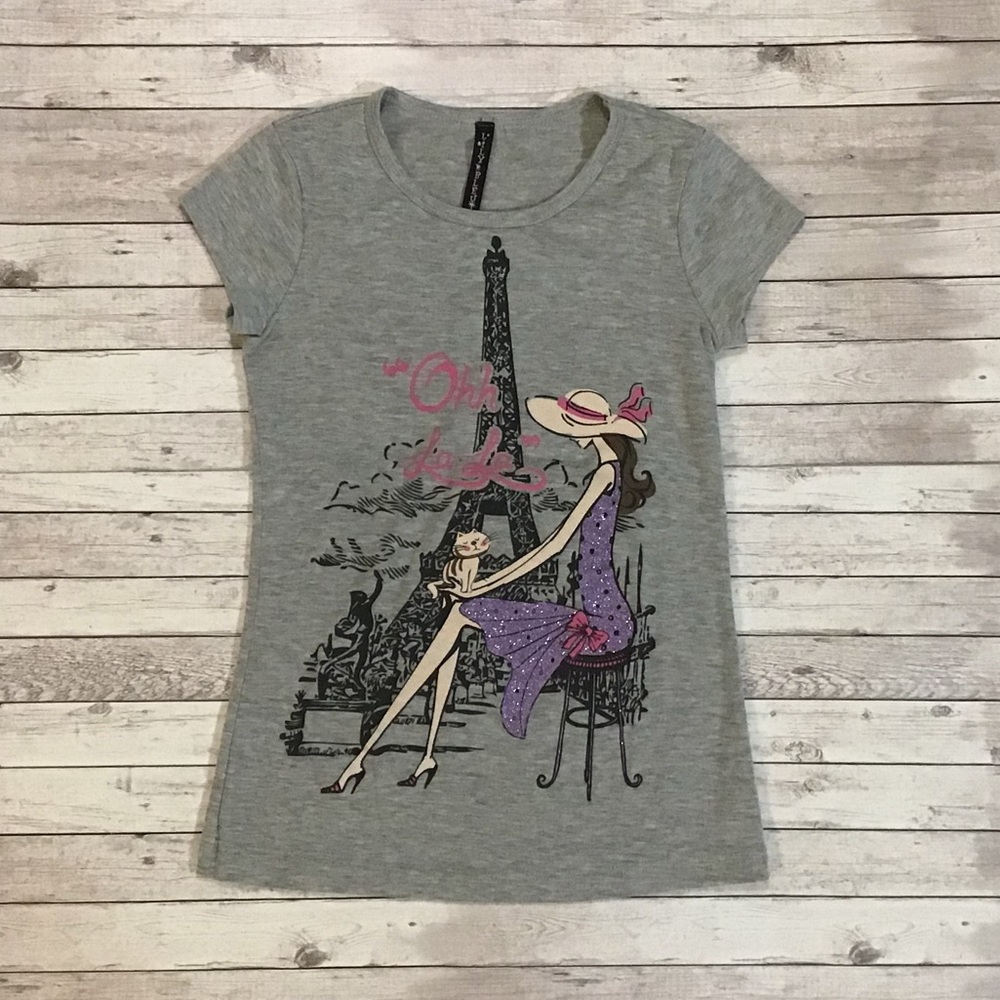 Size 8 Girls Shirt 👚